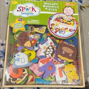 SPARK Wooden Magnetic Pieces, 131 Count